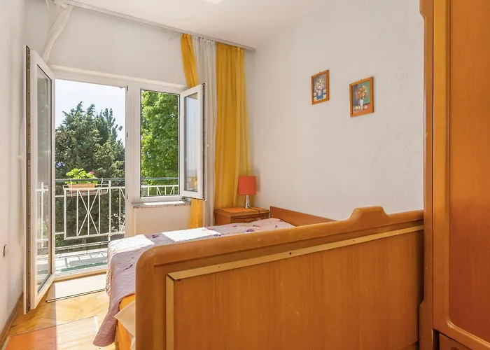 Appartement 3 Bedroom Gorgeous In Krk