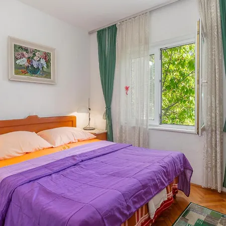 Front In Krk With House Sea View Apartment *