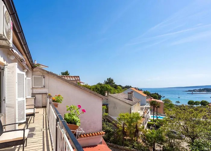 3 Bedroom Gorgeous In Krk