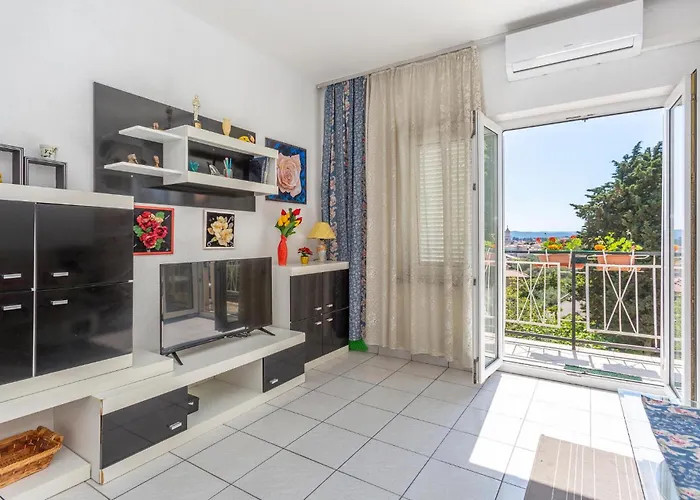 3 Bedroom Gorgeous In Krk